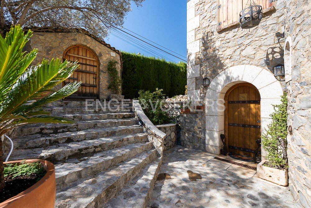 Majestic Detached House In La Eliana In L'eliana, Valencian Community