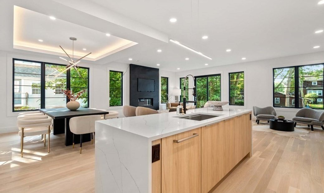 5 Bedrooms Townhouse In Newton, Massachusetts, United States For Sale