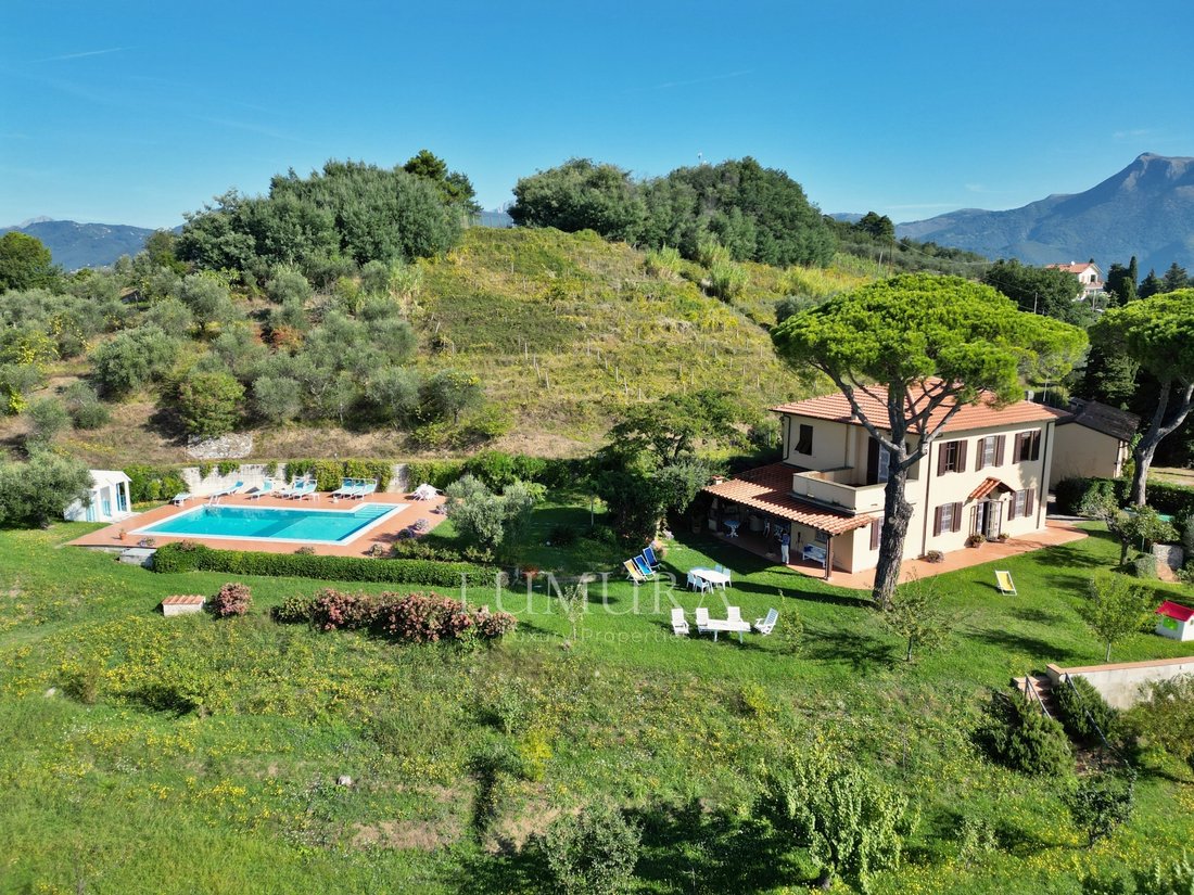 Villa in Massarosa, Tuscany, Italy 1 - 13348028