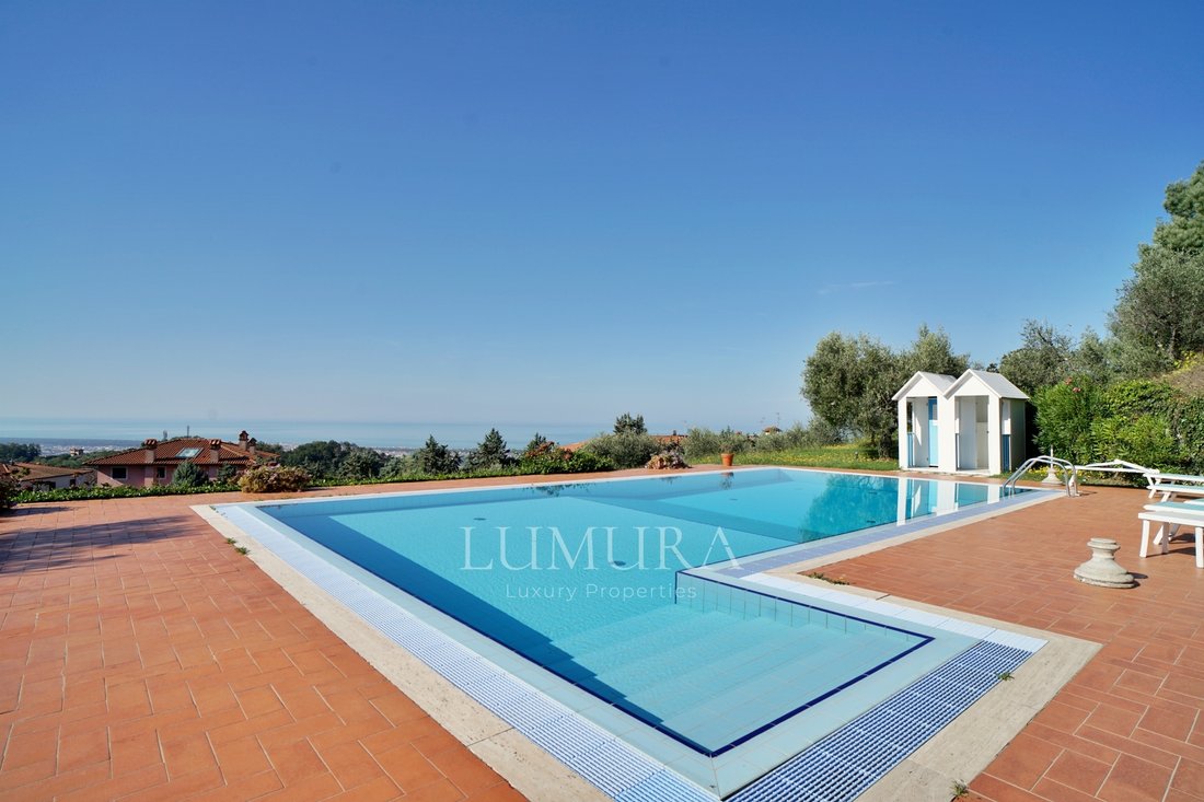 Villa in Massarosa, Tuscany, Italy 3 - 13348028