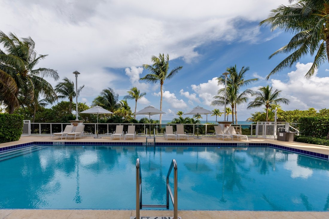 House in Bal Harbour, Florida, United States 2 - 13353936