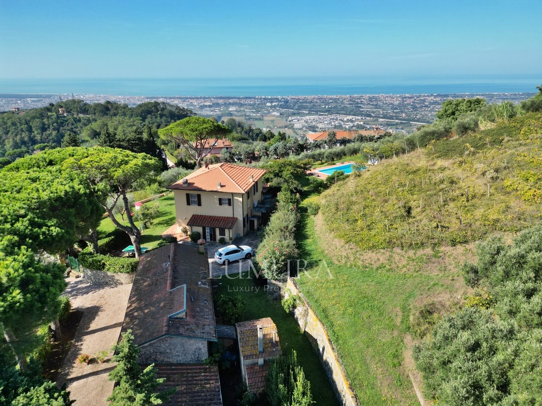 Villa in Massarosa, Tuscany, Italy 4 - 13348028