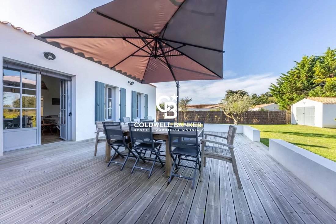 L'île D'yeu House In île D'yeu, Pays De La Loire, France For Sale