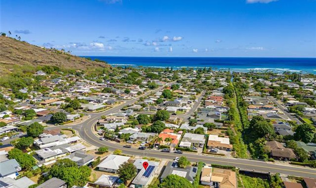 Charming Aina Haina Home With A Heartwarming In Honolulu, Hawaii, United States For Sale (13350066)