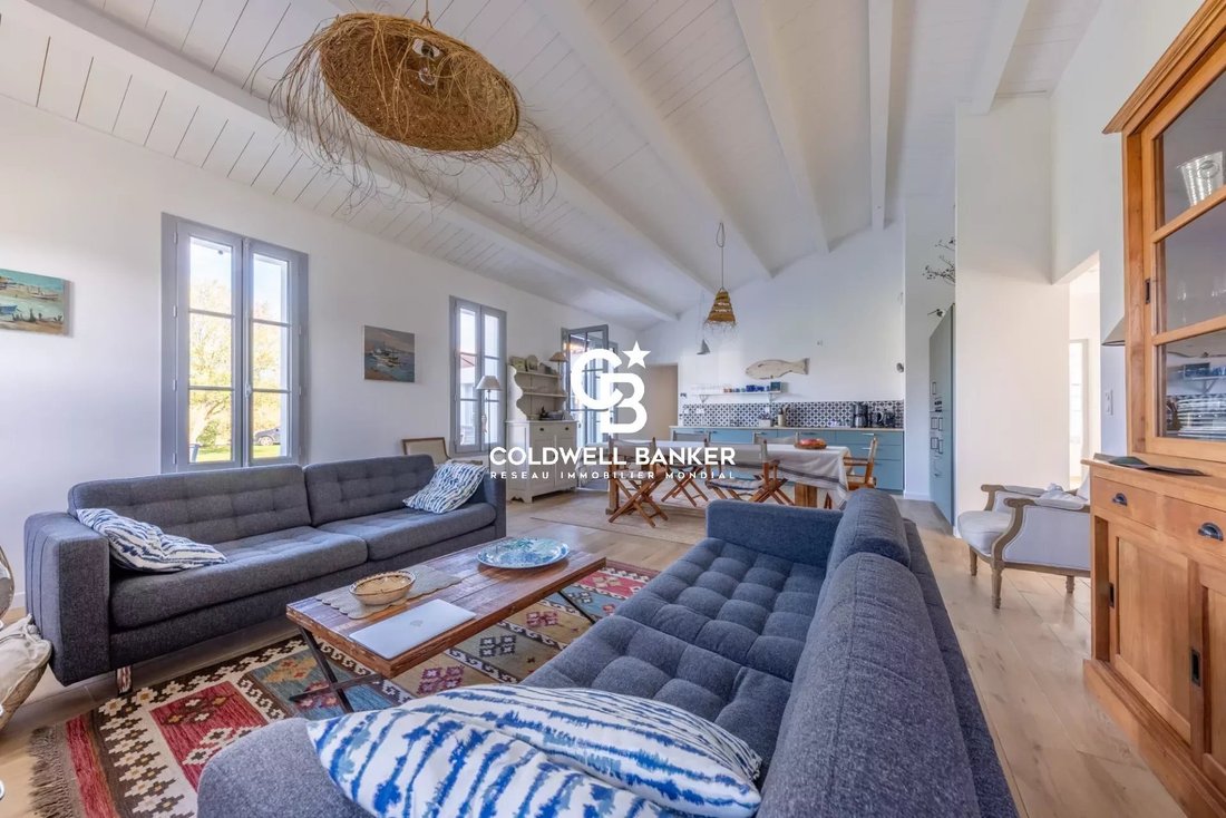 L'île D'yeu House In île D'yeu, Pays De La Loire, France For Sale