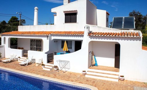 Villa in Carvoeiro, Algarve, Portugal 1