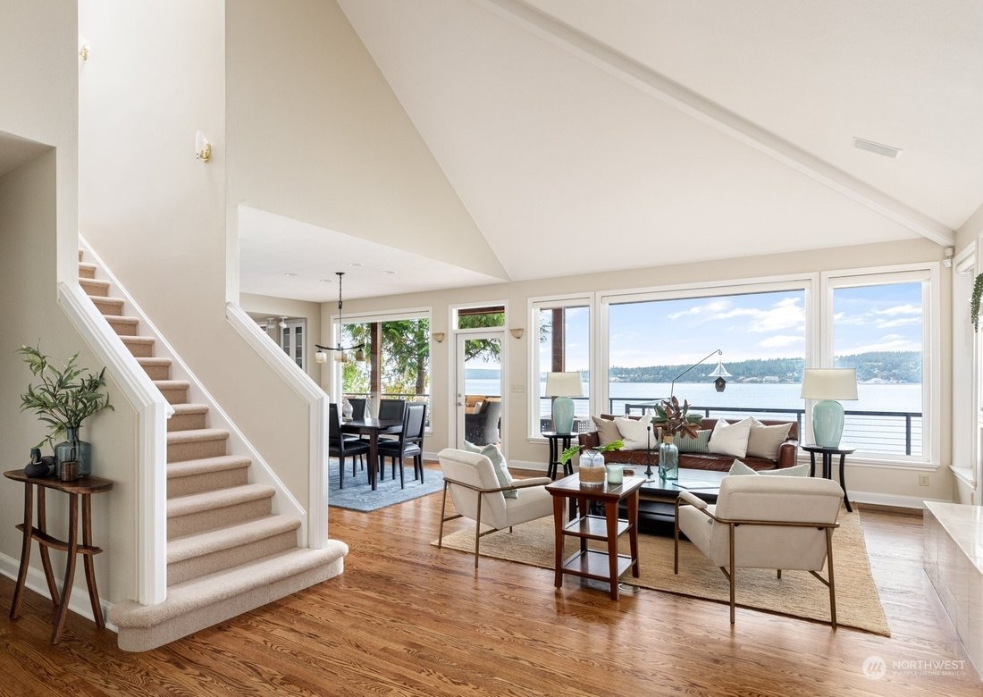 Waterfront Luxury Home With Nature's In Greenbank, Washington, United