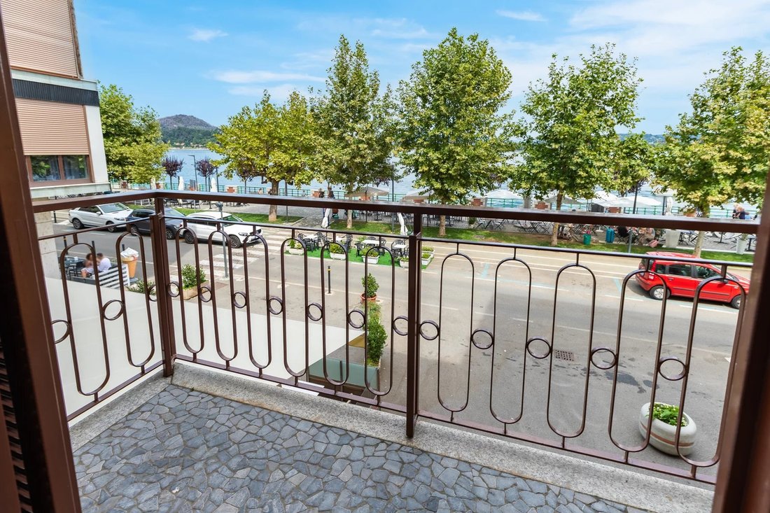 Apartment in Arona, Piedmont, Italy 1 - 13352193