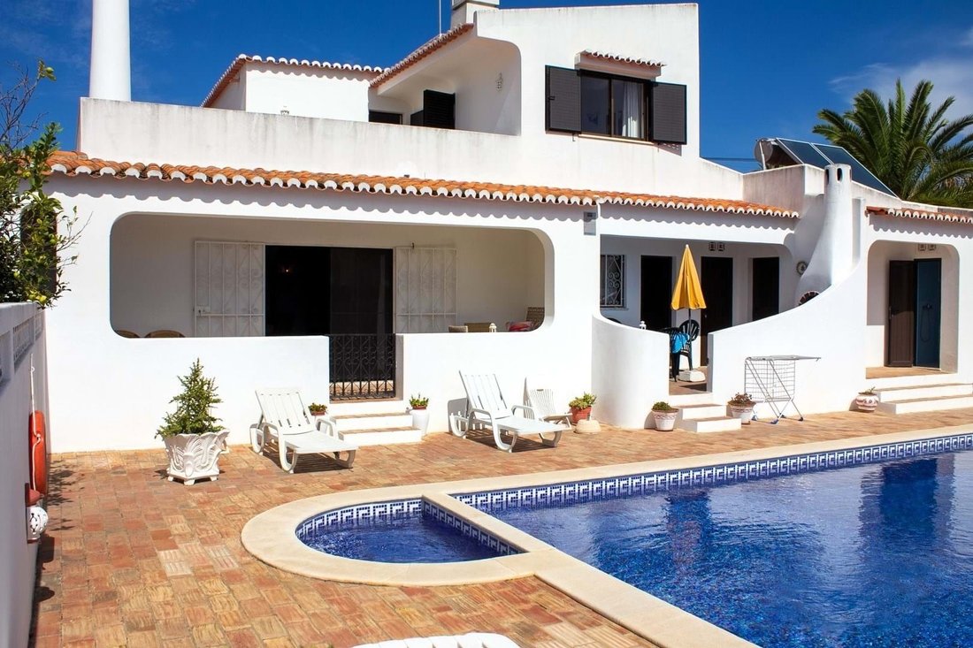 Villa in Carvoeiro, Algarve, Portugal 2 - 13348266