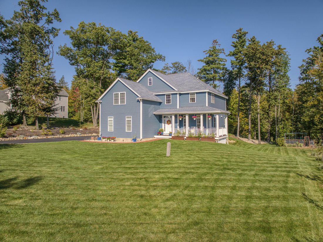 Craftsman Style Home In Idyllic In New Boston, New Hampshire, United