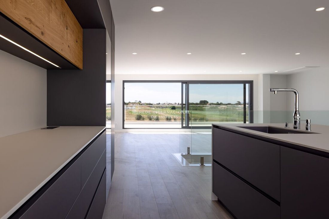 4 Bedroom Duplex, Alcochete In Alcochete, Portugal For Sale (13346812)