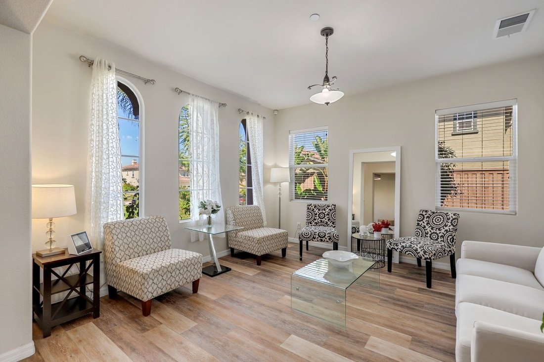 5495 Alexandrine Ct En Oceanside, California, Estados Unidos En Venta