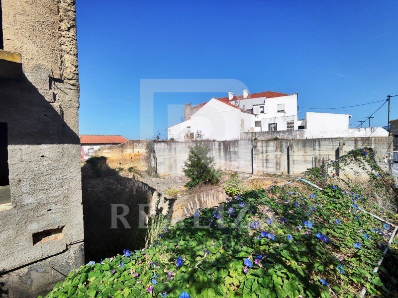 Building Sale Seixal In Arrentela, Setubal, Portugal For Sale (13352334)