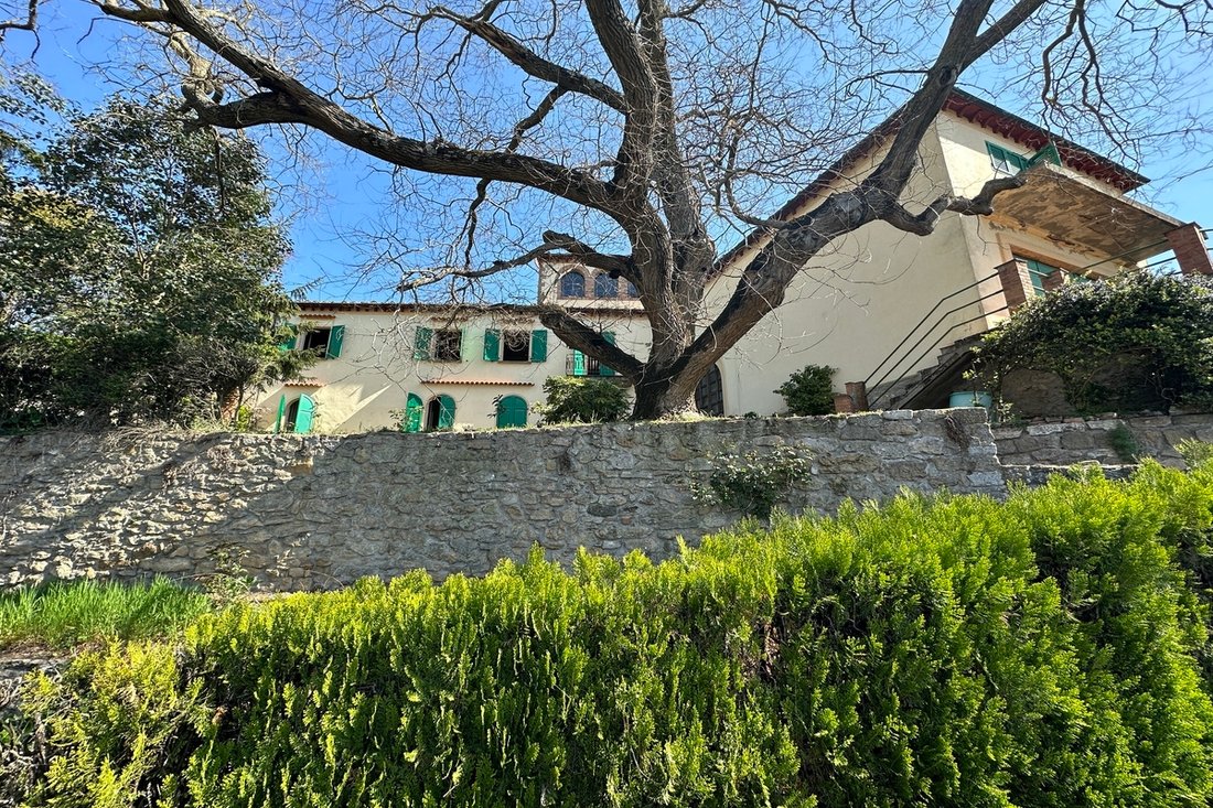 Villa in Volterra, Tuscany, Italy 2 - 13348121