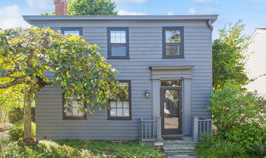 House Sag Harbor In Sag Harbor, New York, United States For Rent (13356239)