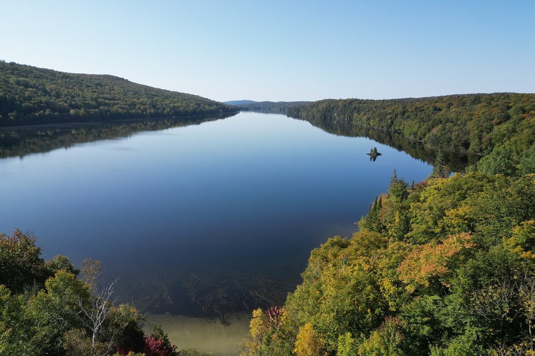 137 Acre Lot On Lac Labelle In La Minerve, Quebec, Canada For Sale