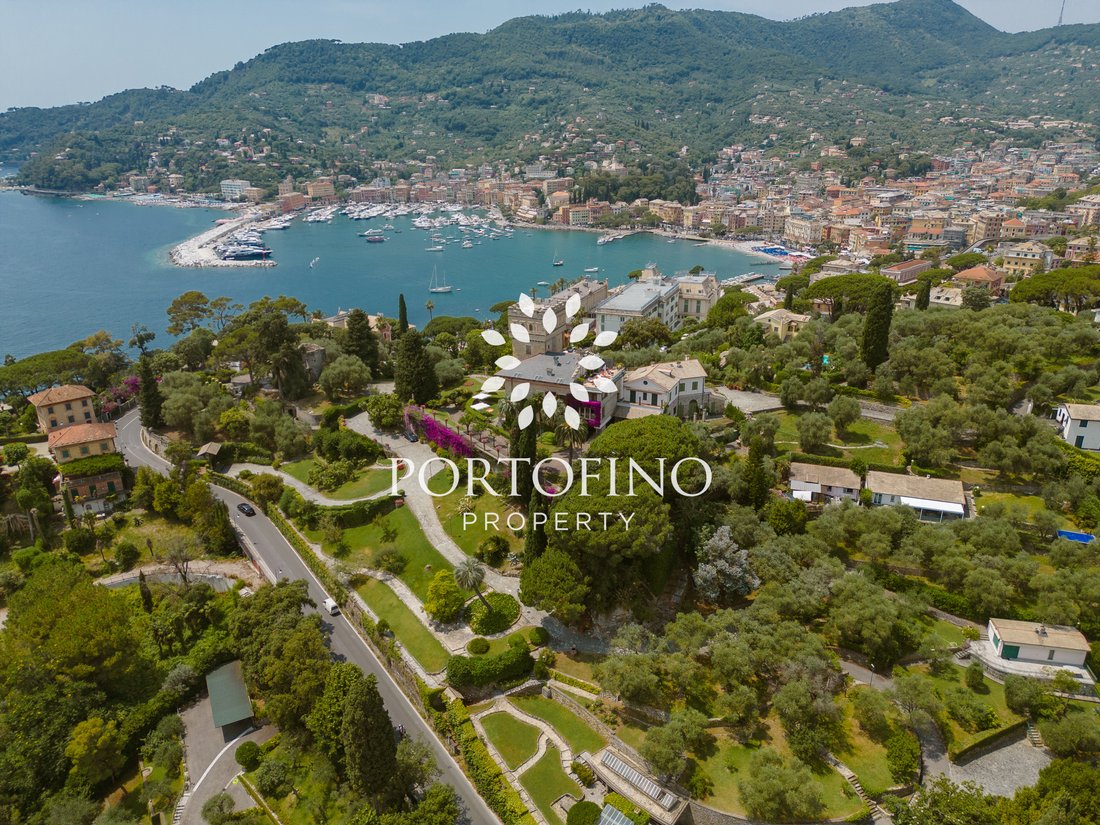 Exclusive Property In Piaggio Castle San Michele In Rapallo, Liguria