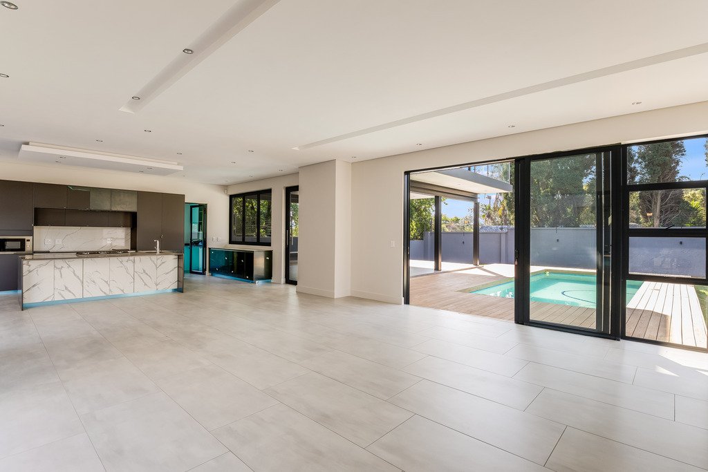 House in Sandton, Gauteng, South Africa 5 - 13357562