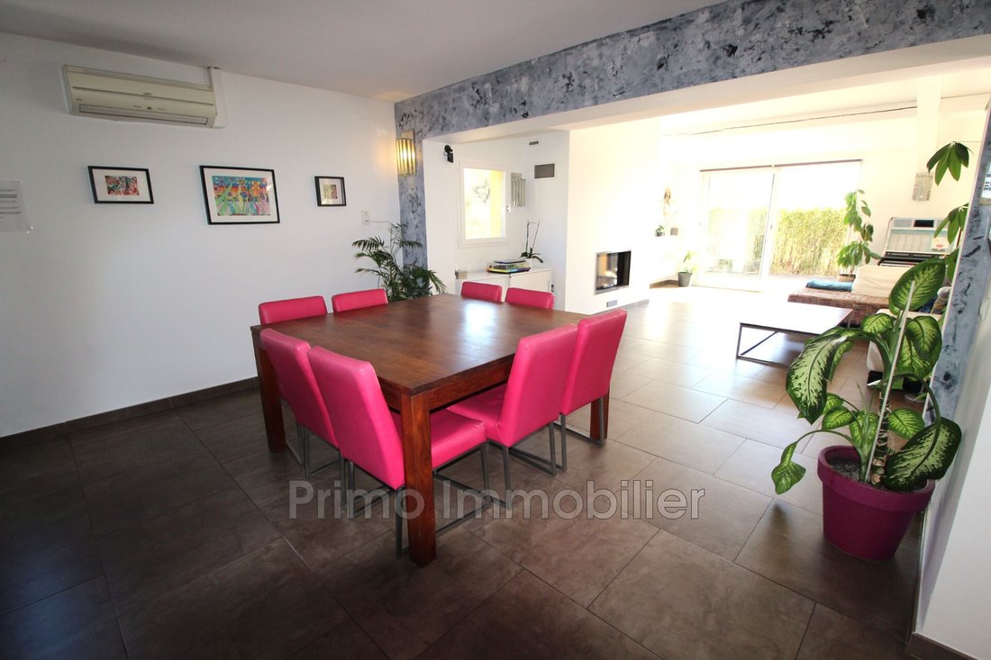 Villa in Port Grimaud, Grimaud, Provence-Alpes-Côte d'Azur 5 - 13358228