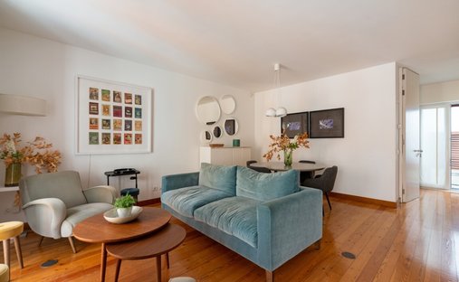 Villa in Santo Antonio, Lisbon, Portugal 1