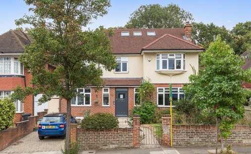 House in Ealing (London Borough of Ealing), Ealing, England 1