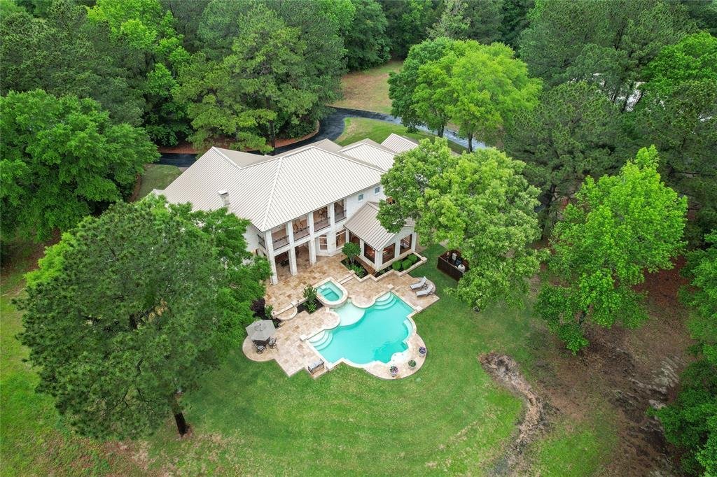 4 Bedrooms Single Family Detached In Montgomery, Texas, United States