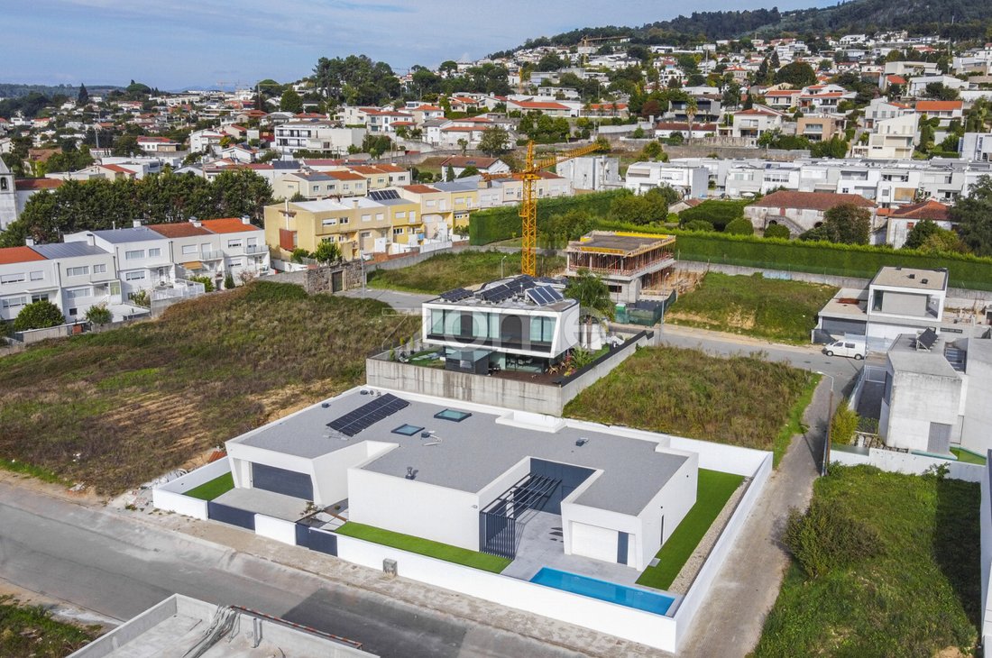 Braga House In Braga, Braga, Portugal For Sale (12336911)