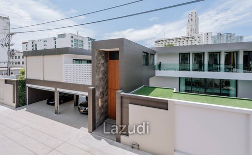 Villa in Pattaya City, Chon Buri, Thailand 1