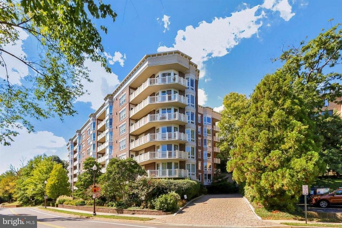 House in Arlington, Virginia, United States 2 - 13358853