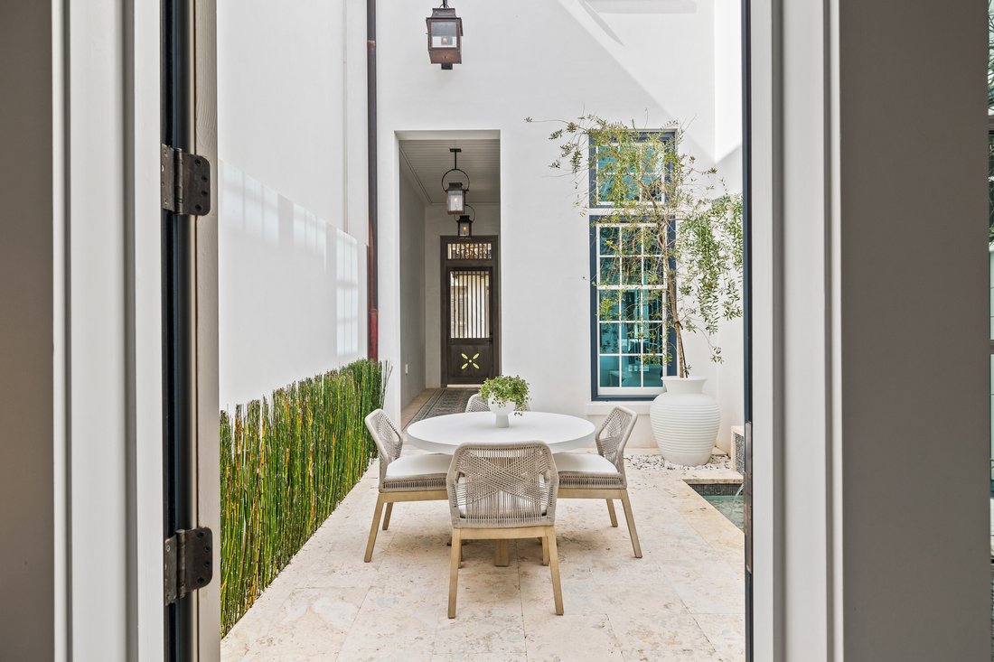 Immaculate Courtyard Residence With In Rosemary Beach, Florida, United
