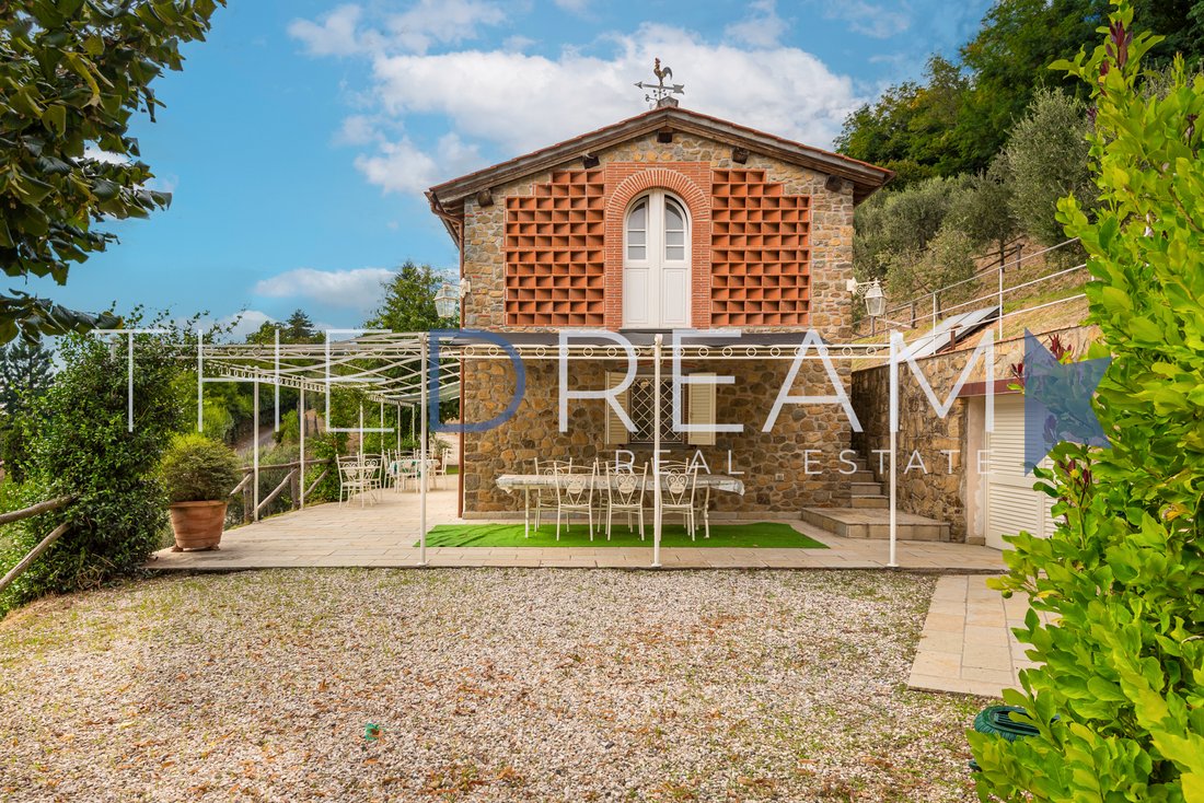 Villa in Capannori, Tuscany, Italy 2 - 13357763