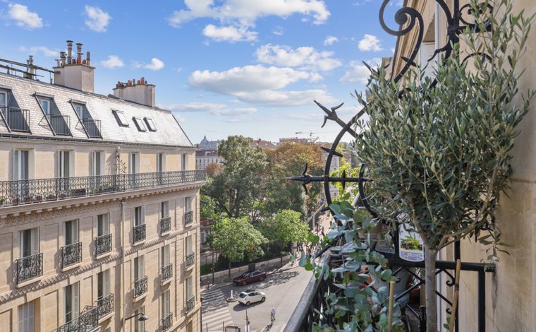 Faubourg Saint-Honoré Apartment for Sale