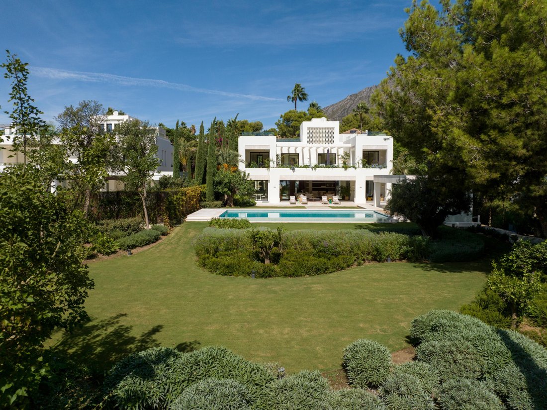 Villa in Marbella, Andalusia, Spain 2 - 13360346