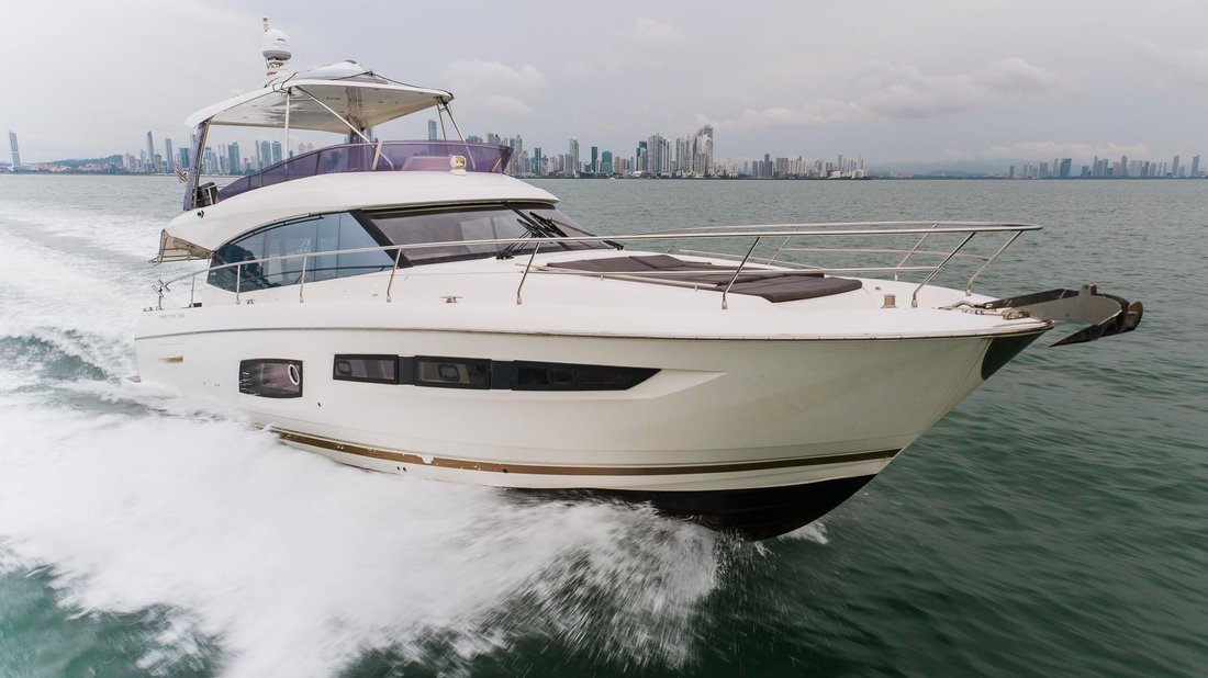 Motor Yacht in Panama 2 - 13348636