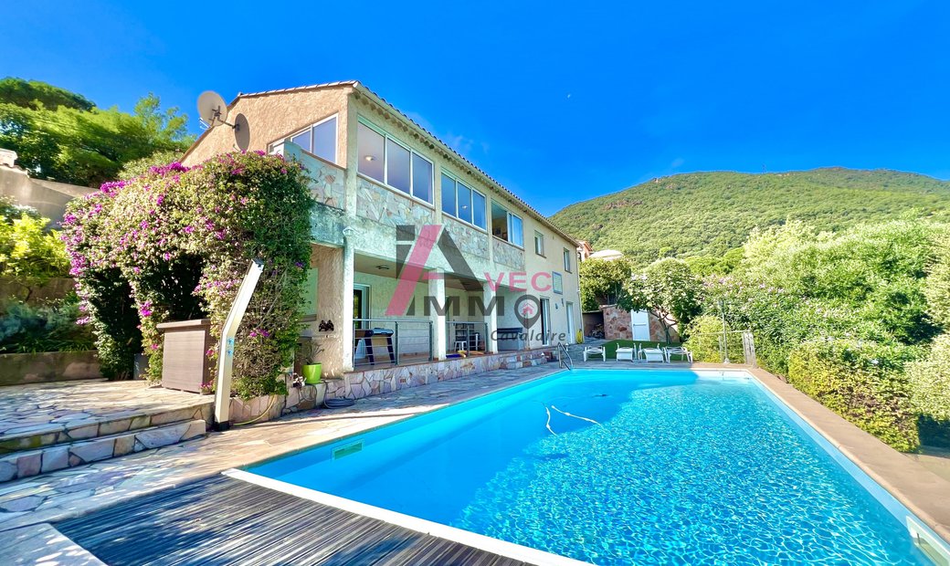 Villa 200 M2 Sea View In Cavalaire Sur Mer, Provence Alpes Côte D'azur, France For Sale (13361113)