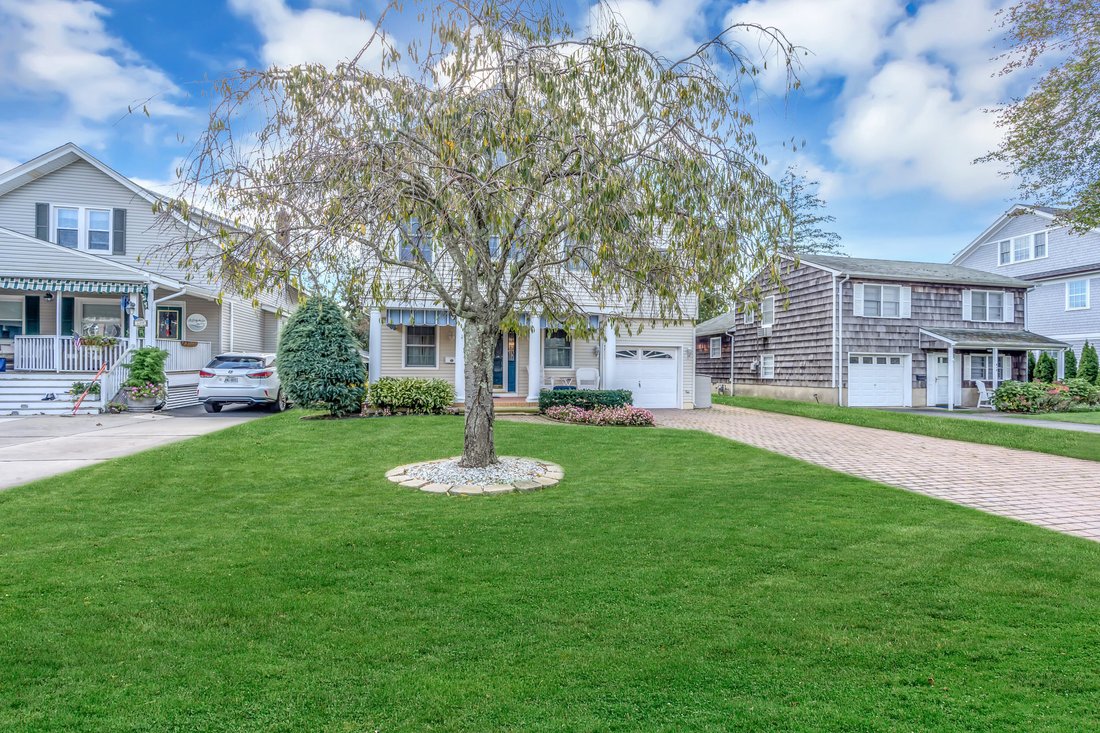 Spring Lake Seashore Colonial In Spring Lake, New Jersey, United States