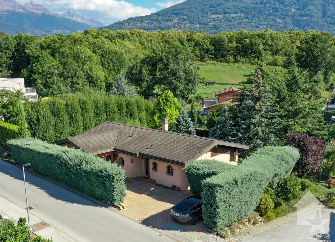 Villa in Savièse, Valais, Switzerland 1 - 13364359