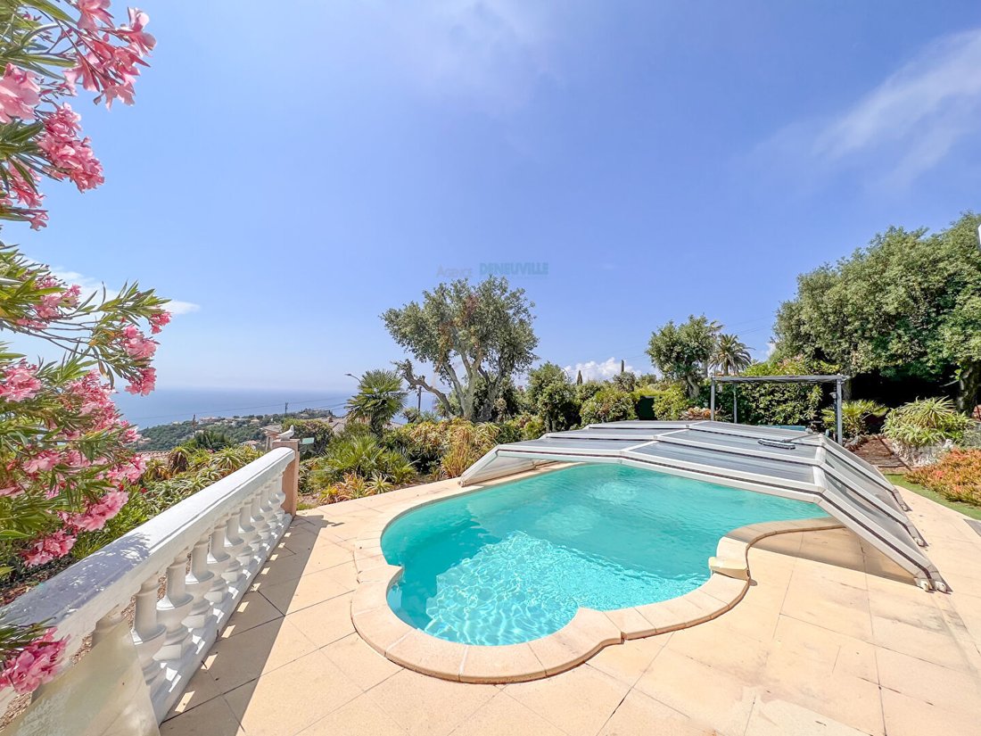 House With Sea In Roquebrune Sur Argens, Provence Alpes Côte D'azur