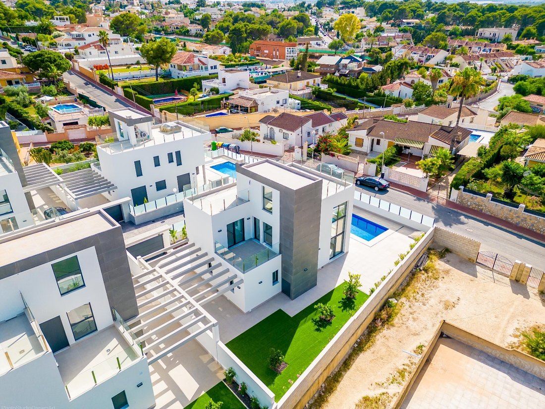Villa in Torrevieja, Valencian Community, Spain 5 - 13360908