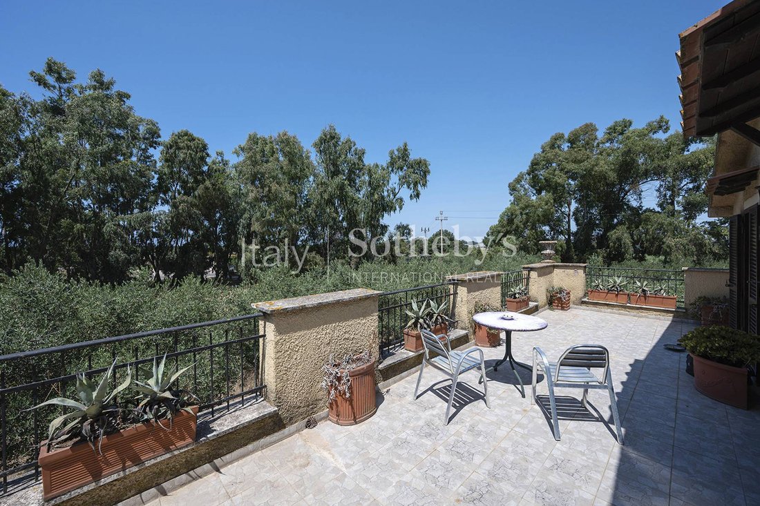 Charming Villa Near The Sea In Sabaudia In Lazio, Italy For Sale (13366614)