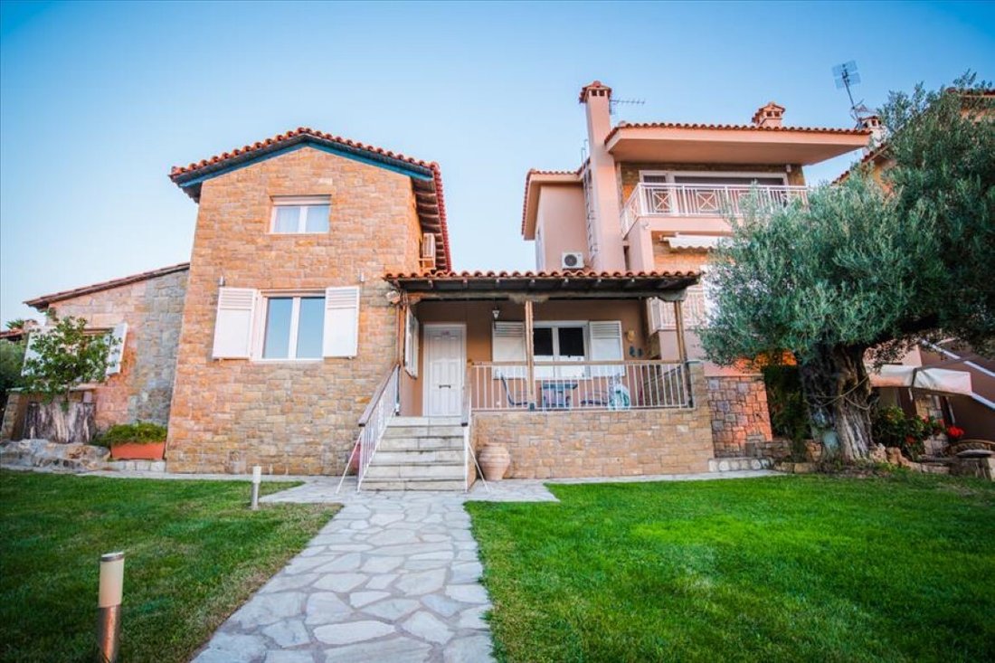 Villa On The First Wave In Nikiti, Greece For Sale (13365222)