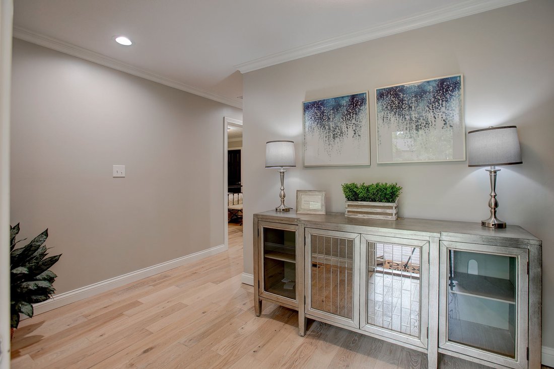 Totally Remodeled Lakefront Home In Nineveh, Indiana, United States For