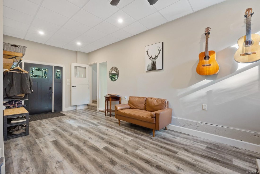 1649 Stephan Rd, Merville, Bc Dans Black Creek, Colombie Britannique