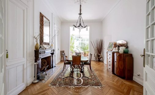 House in Bordeaux, Nouvelle-Aquitaine, France 1