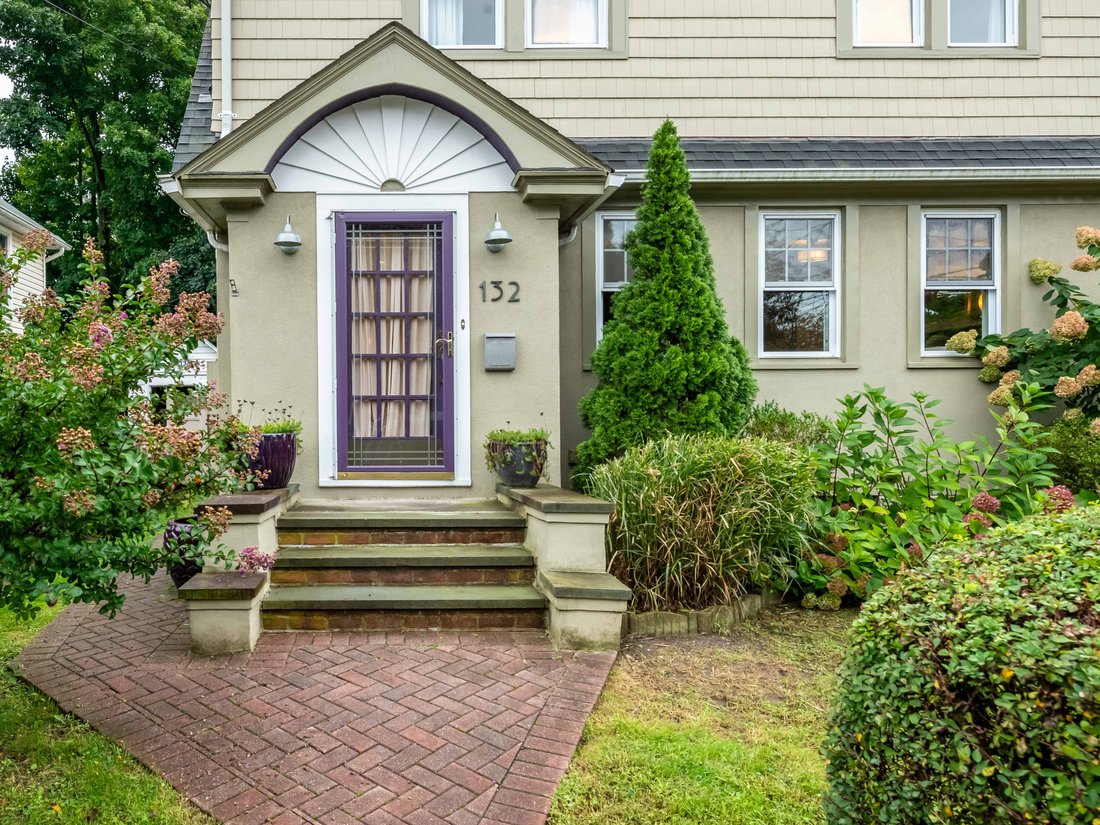 132 Bayview Avenue, Port In Port Washington, New York, United States For Sale (13365298)