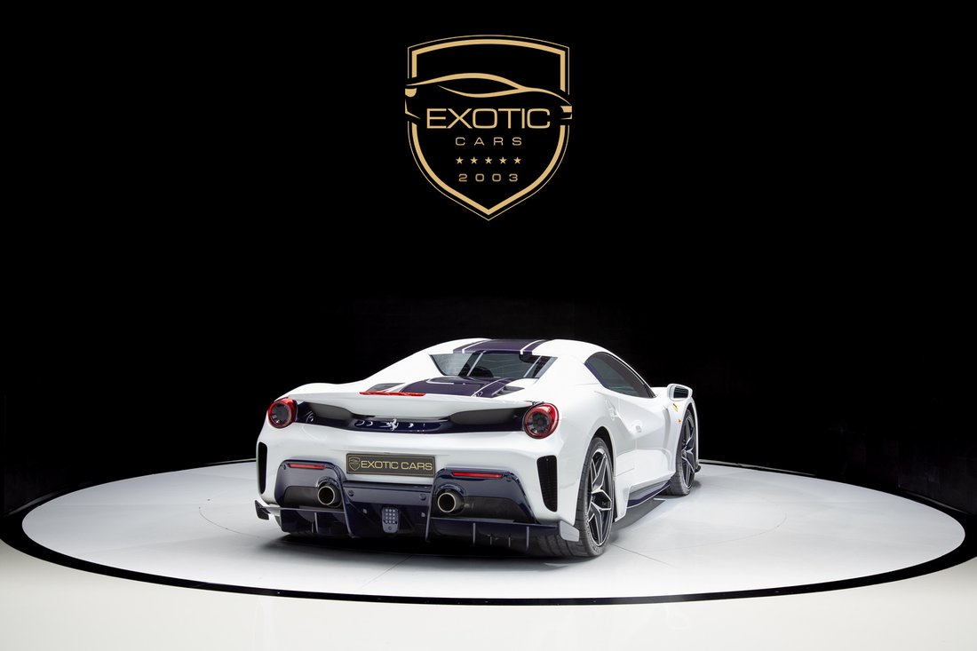 Cabriolet in Dubai, Dubai, United Arab Emirates 4 - 13369144