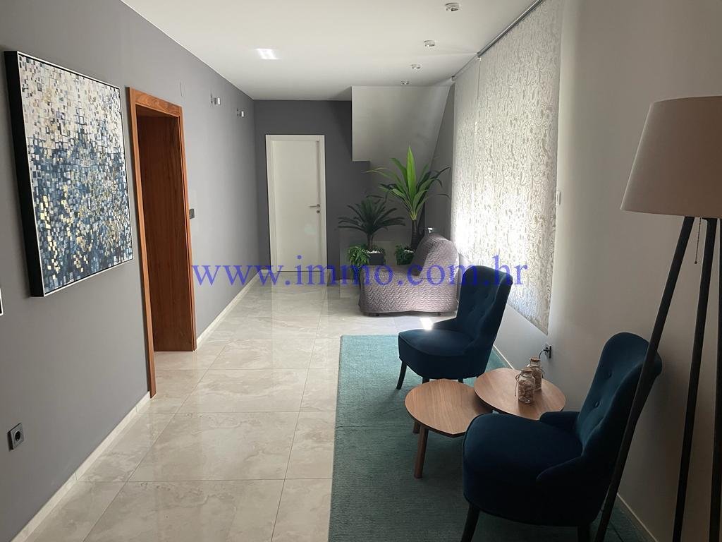Villa in Gradska cetvrt Varos, Sibenik, Sibenik-Knin County 5 - 13369148