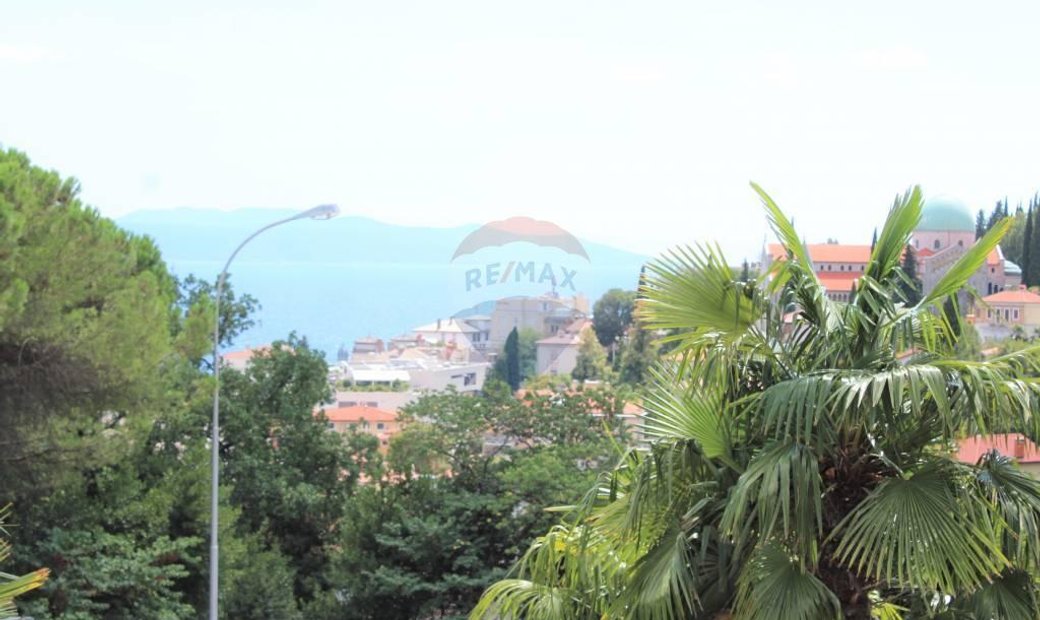 House Opatija, 327m2 In Opatija, Primorje Gorski Kotar County, Croatia