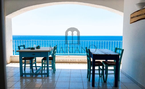 Villa in Castro, Apulien, Italien 1