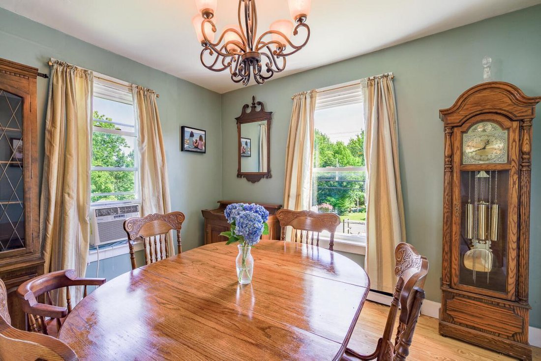 Multi Family Home In Rockland, Maine, United States For Sale (13230007)